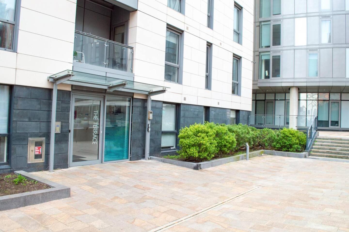 Stunning Mersey View Flat W Parking In Liverpool Exterior foto