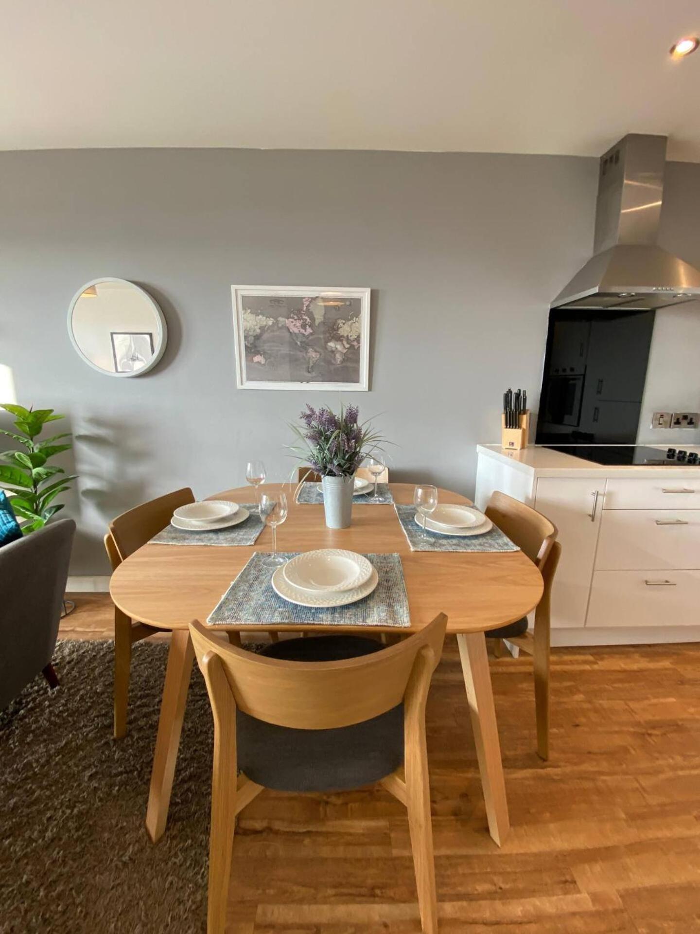 Stunning Mersey View Flat W Parking In Liverpool Exterior foto