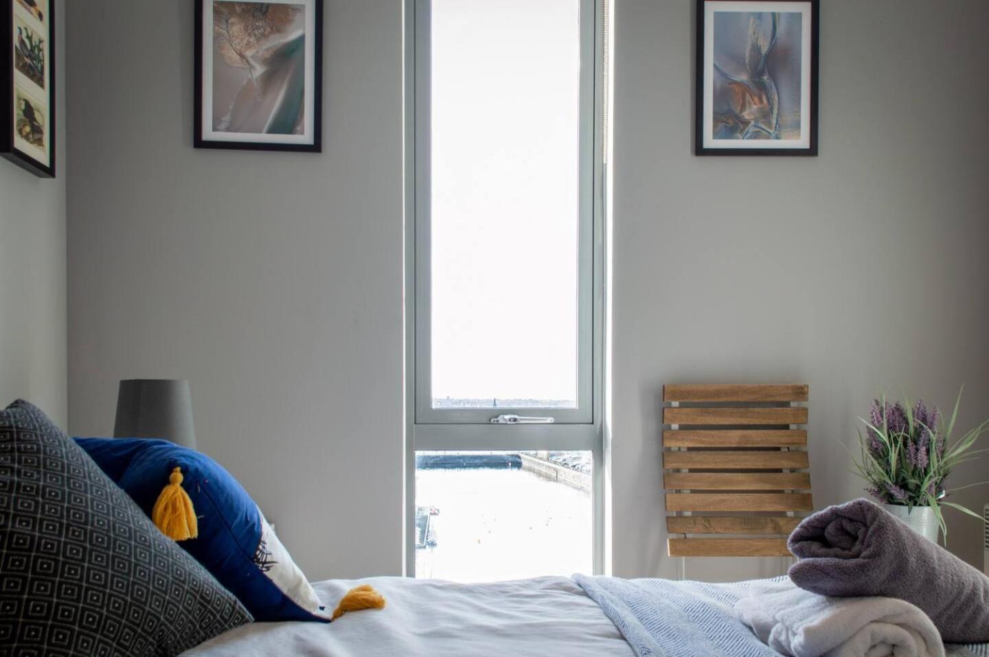 Stunning Mersey View Flat W Parking In Liverpool Exterior foto